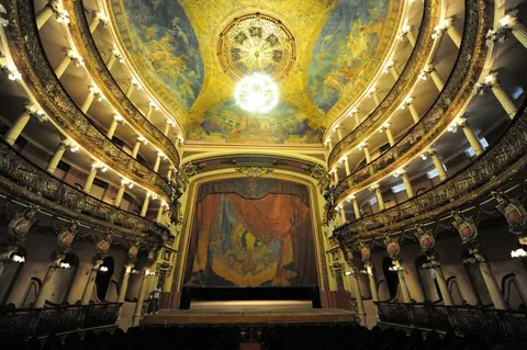 Teatro Amazonas será aberto a visitação todos os dias